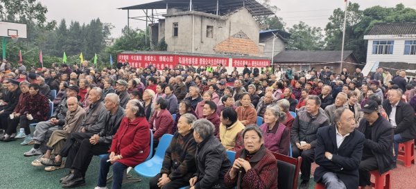 尚牛在线 南充“护鸟乡村行”走进长寿村，重阳敬老与生态保护暖心相融